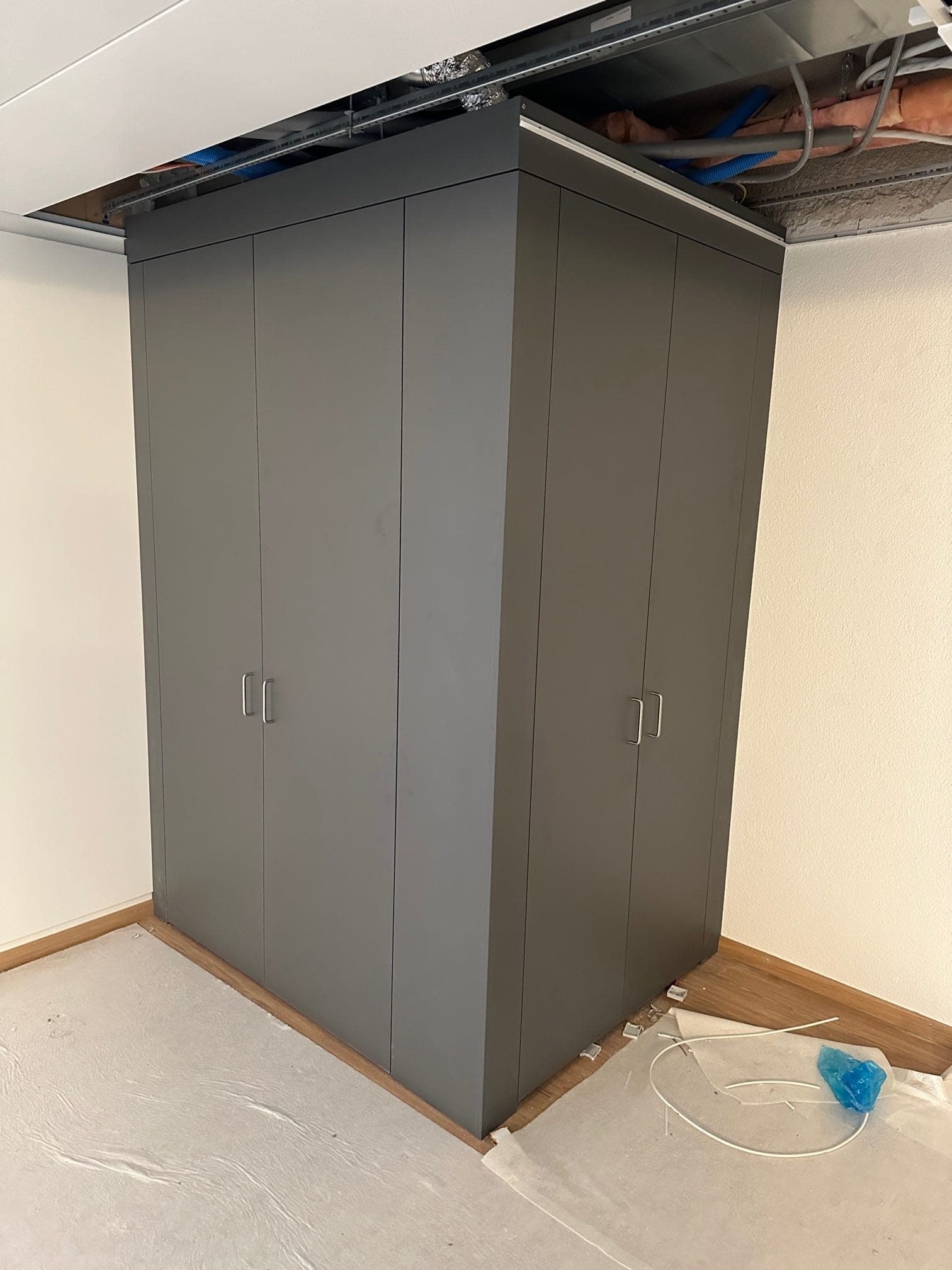 Serverraum Zürich – Anthrazit