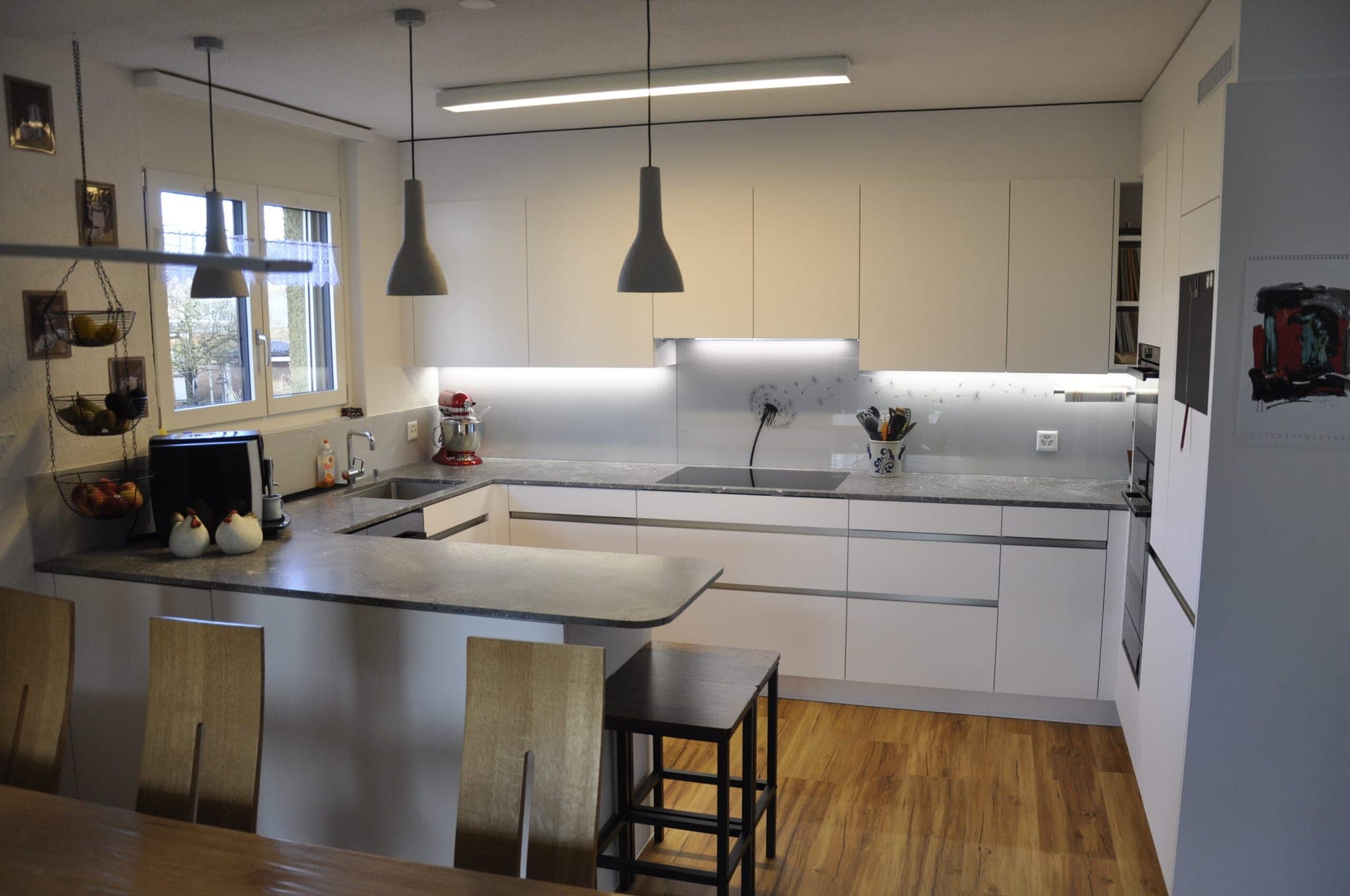 Wohnung Kloten – Weiss matt & Donatello